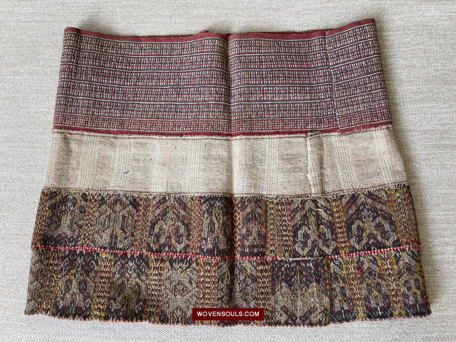 1486 Museum Quality Old Chinese Ethnic Minority Woven Skirt