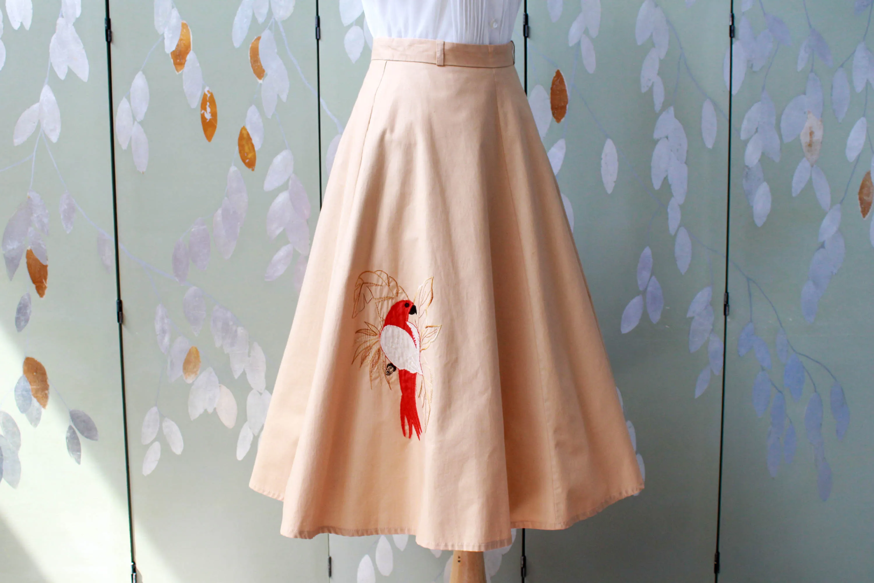 1970s Parrot Applique Circle Skirt, Made in France, Waist 26"