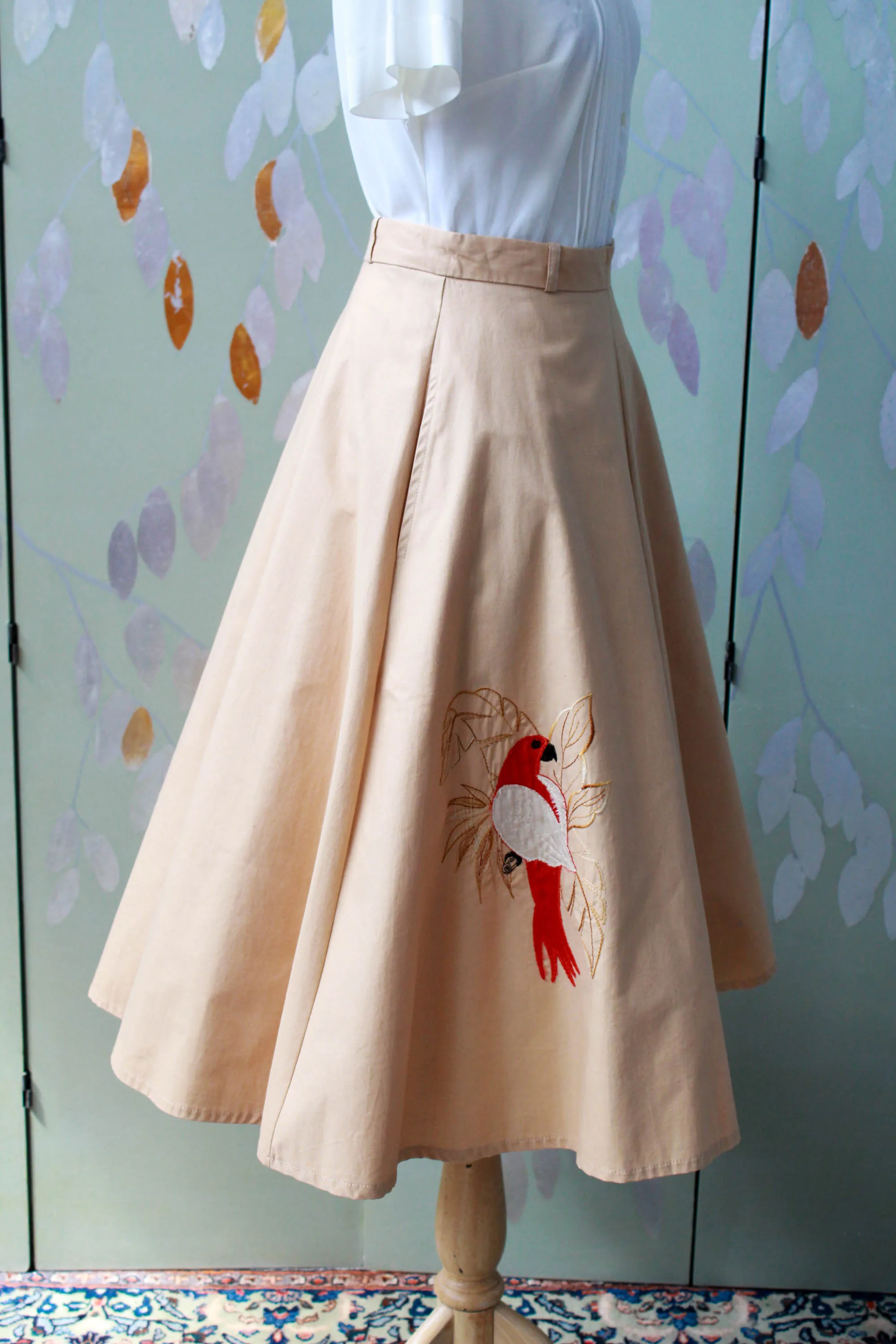 1970s Parrot Applique Circle Skirt, Made in France, Waist 26"