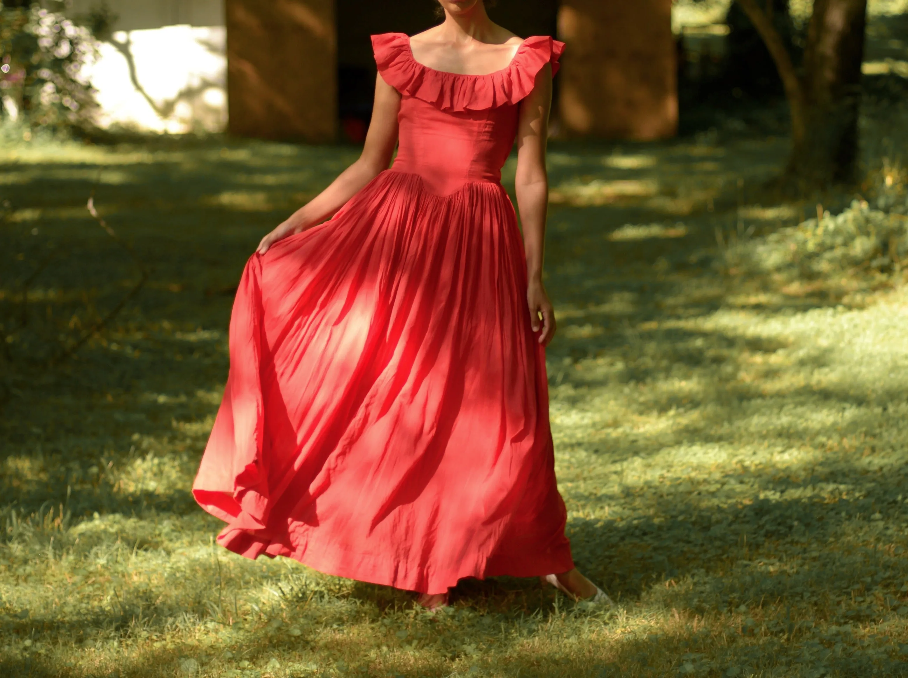 30s/40s cotton voile hand dyed coral red ruffle collar gown, small