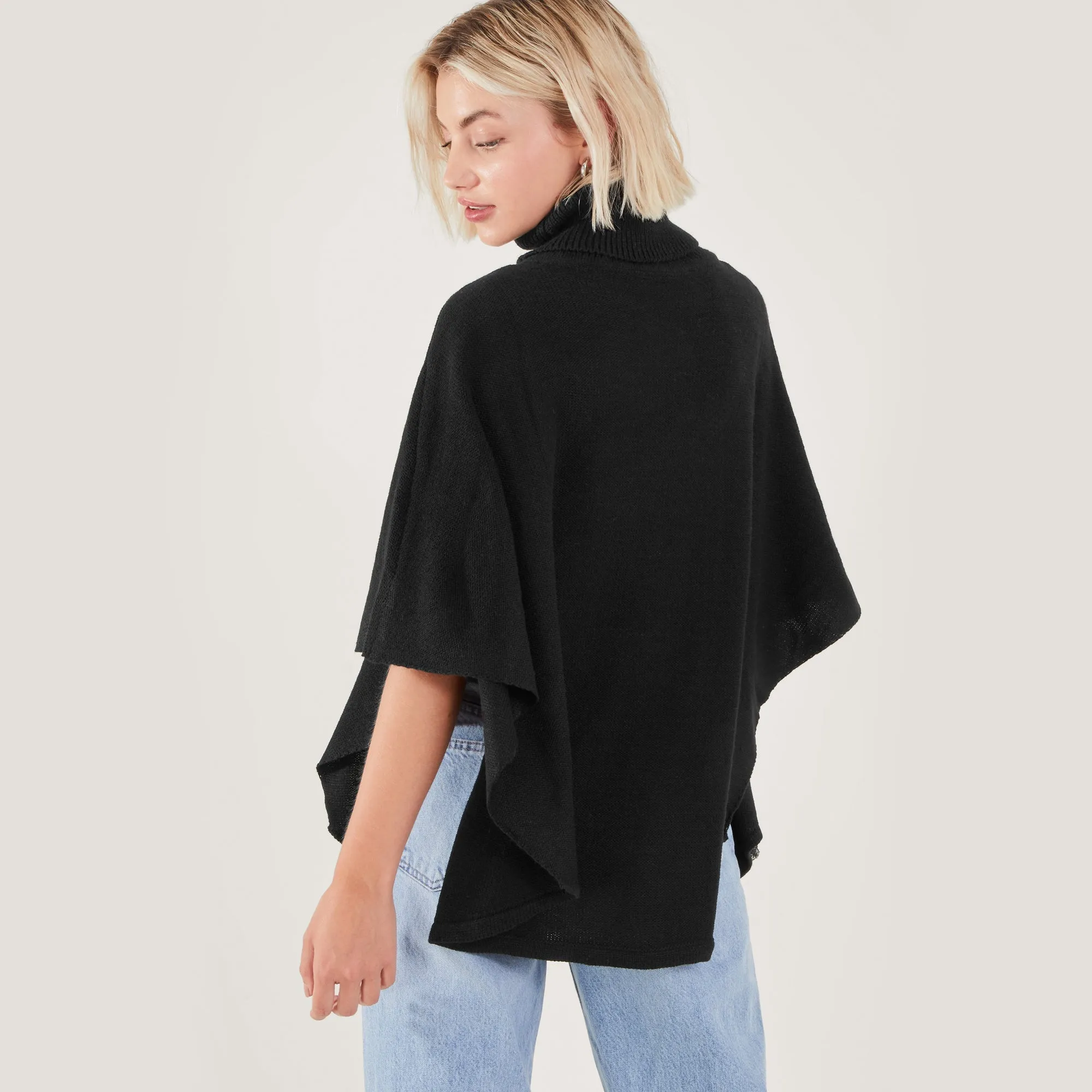 Accessorize London Women's Black Cable Knit Poncho