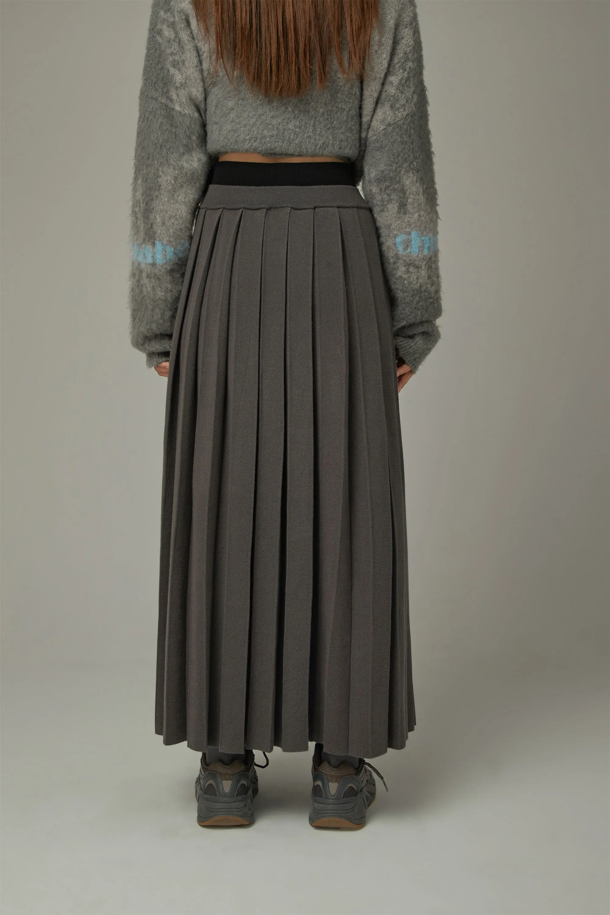 Color Pleated Long Skirt