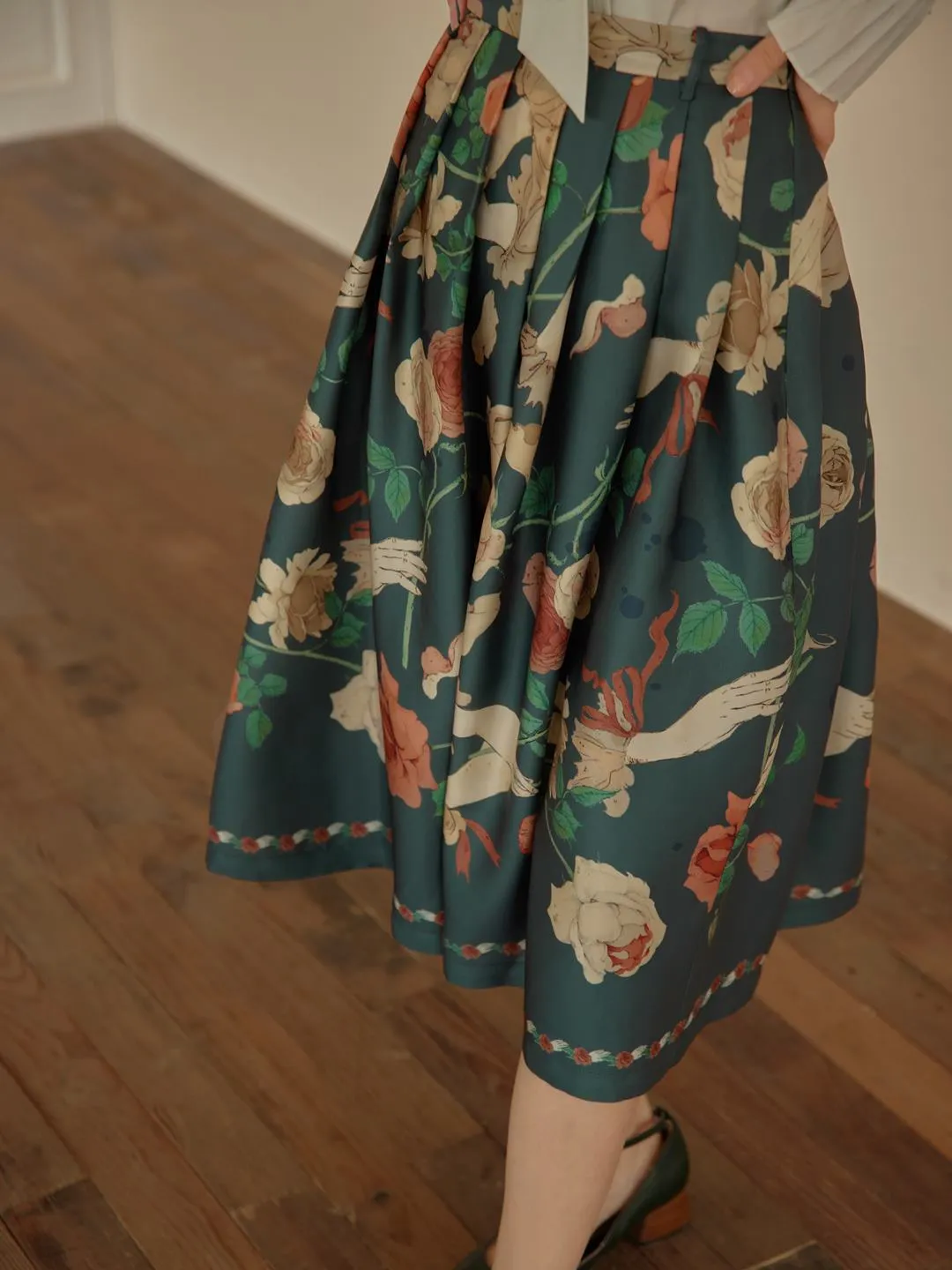 【Final Sale】Amira Floral-Print Pleated Skirt