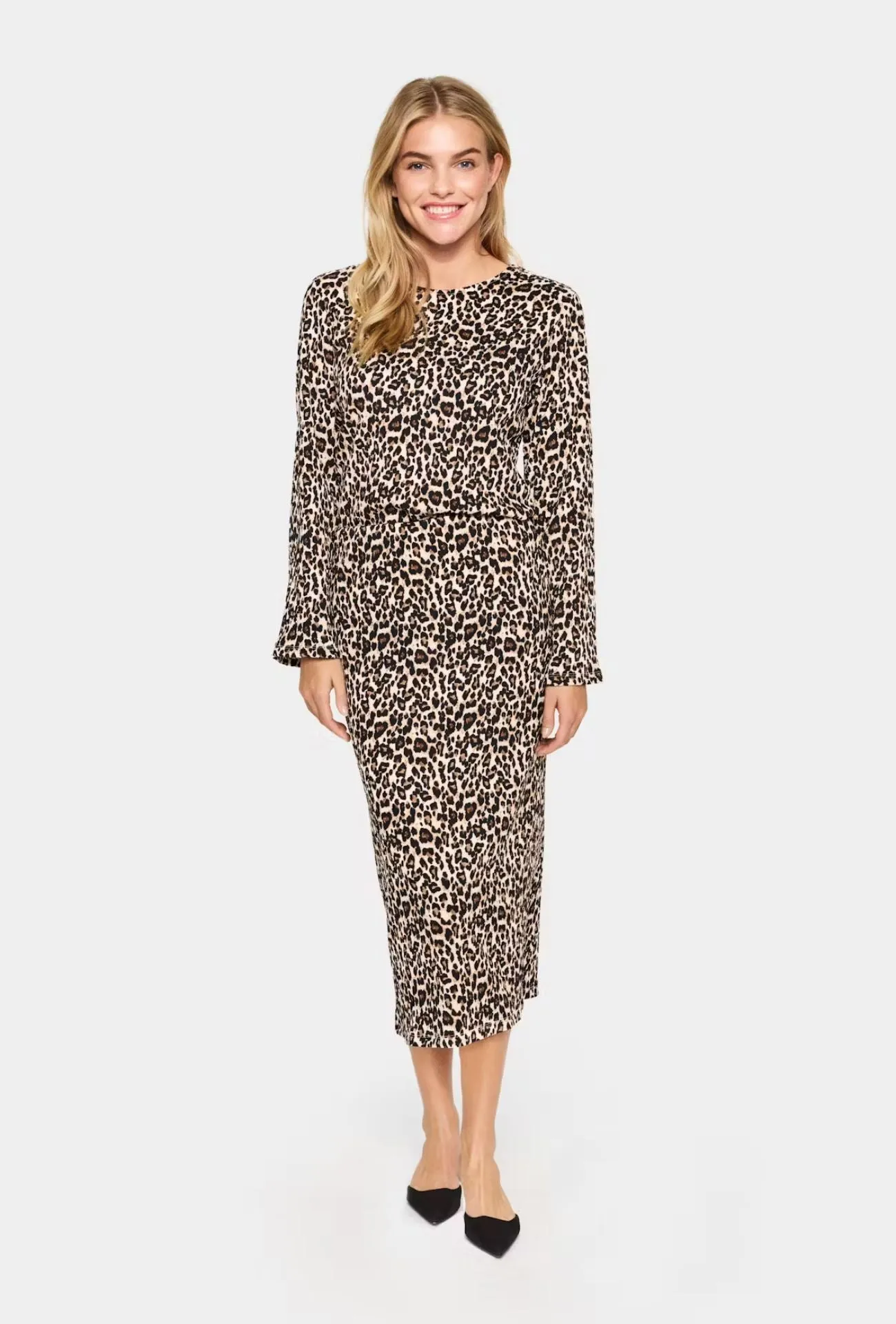 LEOPARD TEXTURED MIDI SKIRT