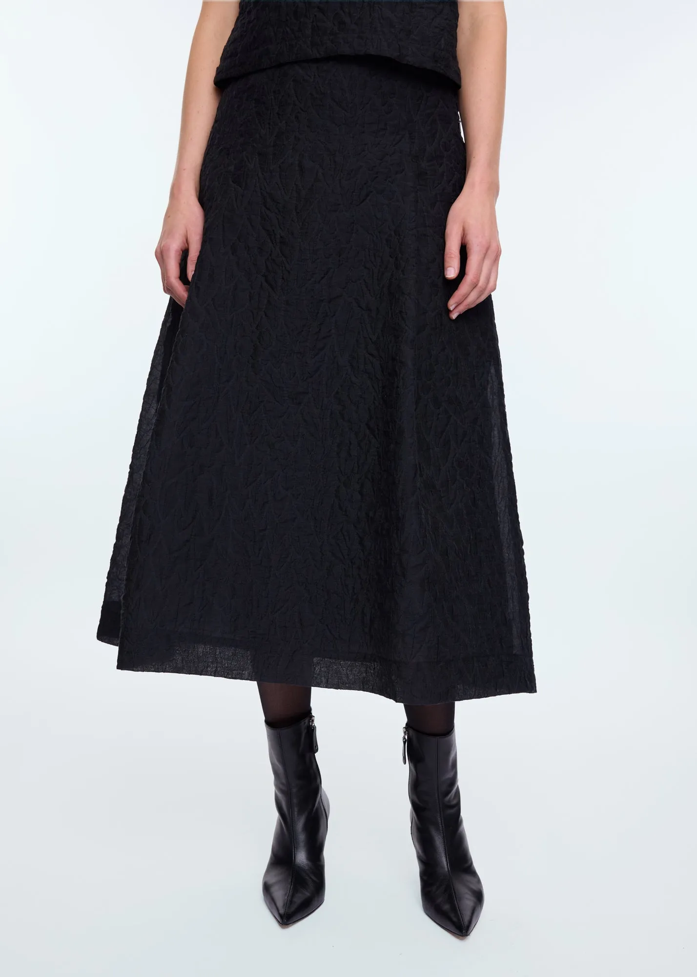 Pleated searsucker skirt