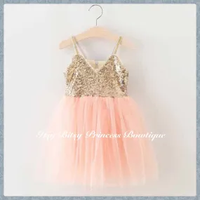 Quinn dress in peach