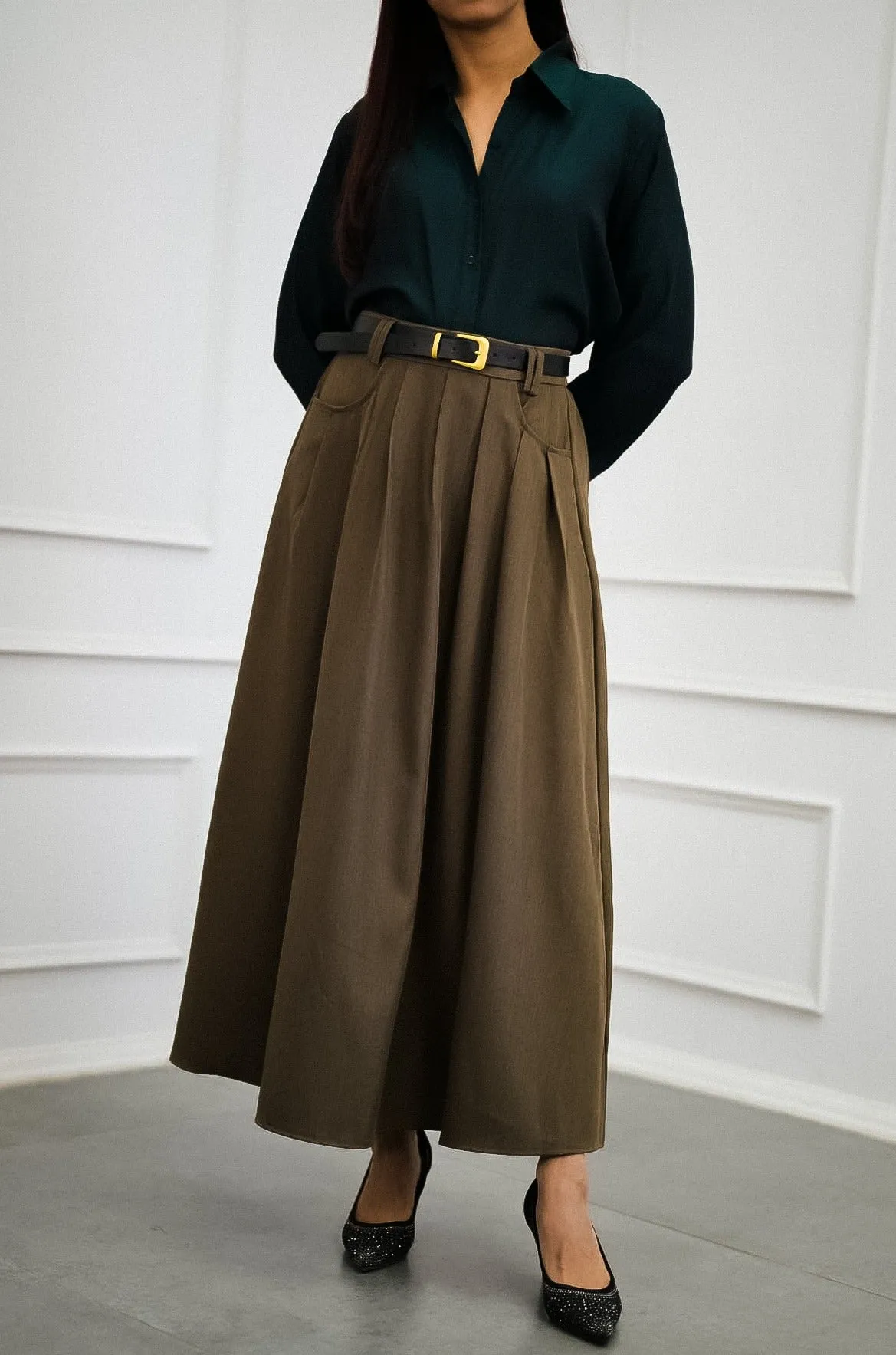 Sepia Long Pleated Skirt with Belt