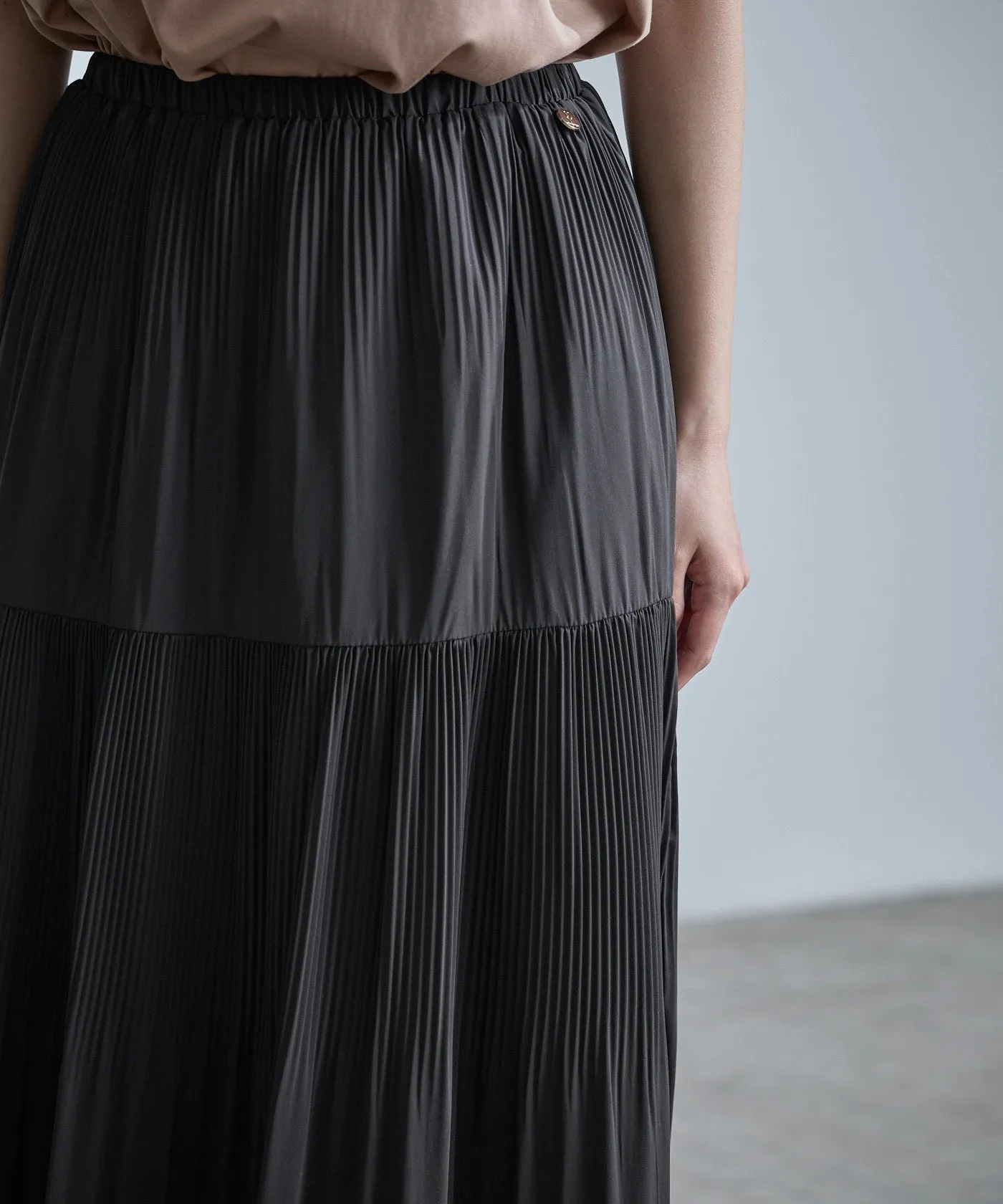 Tier-Pleated Skirt