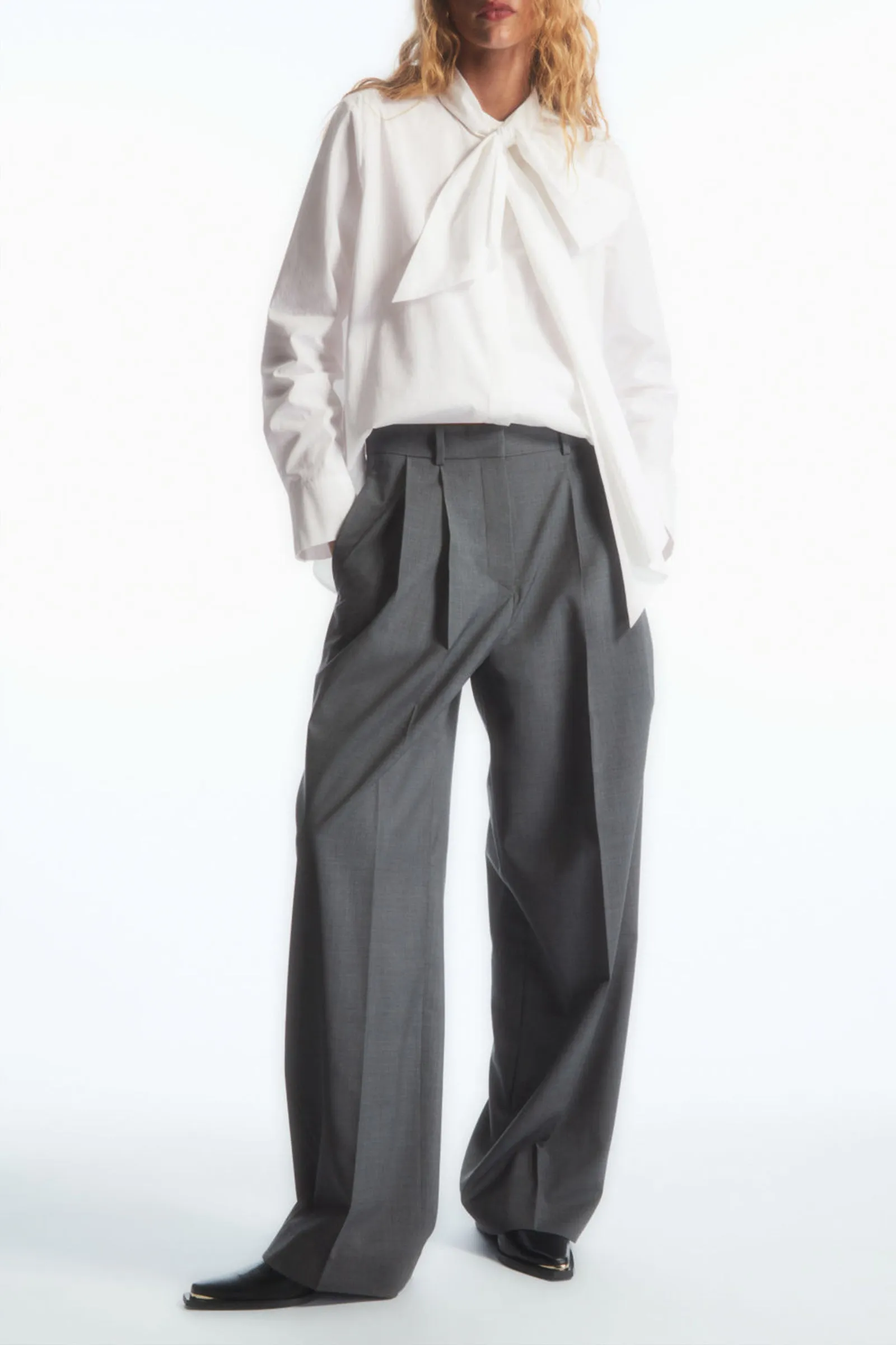 Wide-leg Tailored Wool Trousers